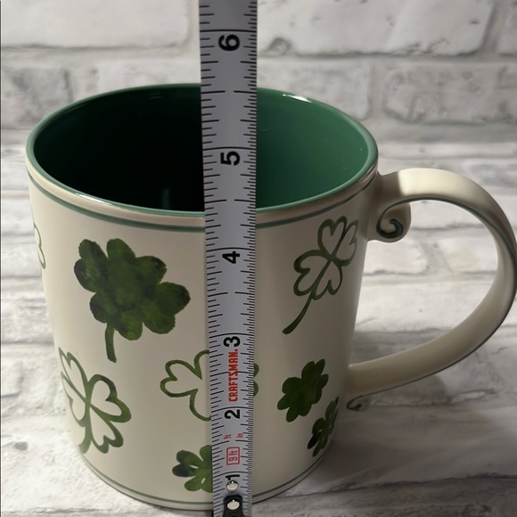Spectrum designz Shamrock Mug with Green Interior 2019 St Patty Day 16 oz mug - Picture 4 of 6